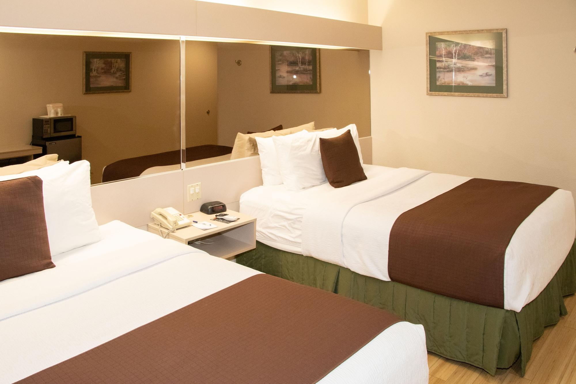 Microtel Inn & Suites Лоди Экстерьер фото