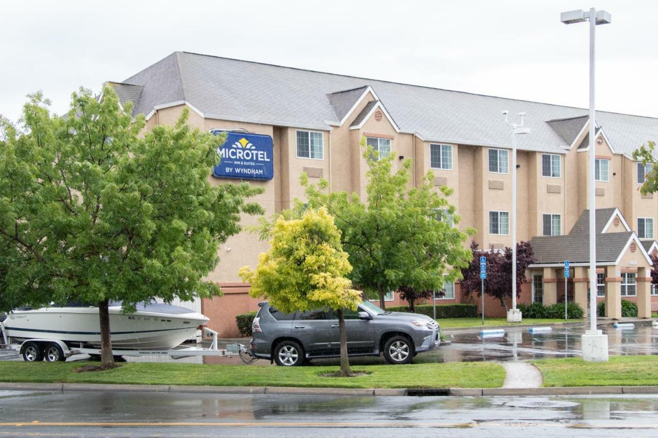 Microtel Inn & Suites Лоди Экстерьер фото
